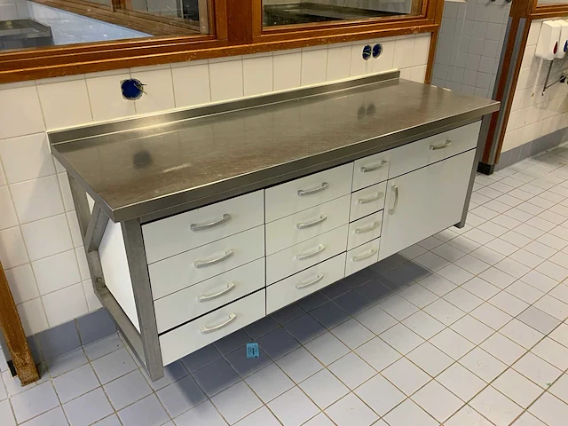Rvs werktafel (wandgemonteerd) - afbeelding 8 van  8