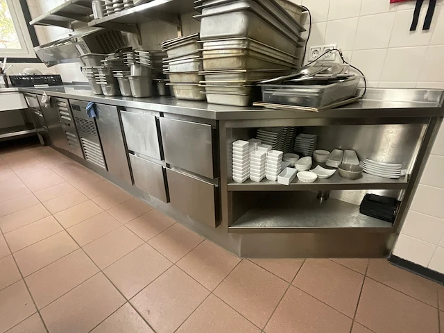 Rvs werktafel - afbeelding 2 van  9