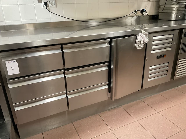 Rvs werktafel - afbeelding 3 van  9