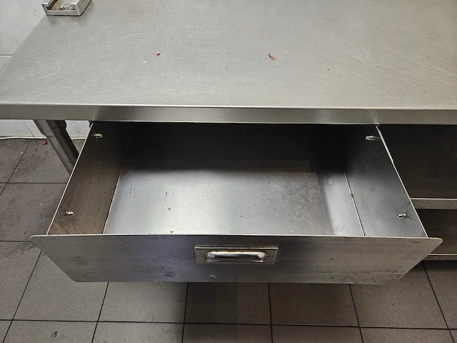 Rvs werktafel - afbeelding 3 van  4
