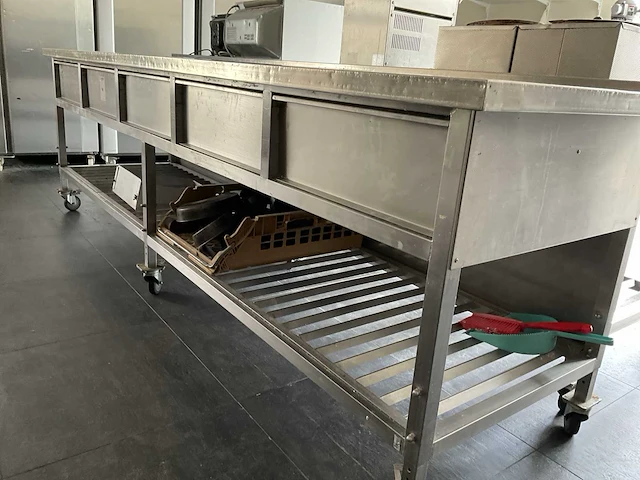 Rvs werktafel - afbeelding 4 van  4
