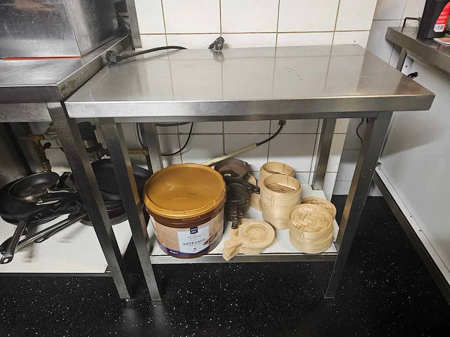 Rvs werktafel - afbeelding 1 van  3