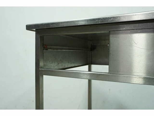Rvs werktafel - afbeelding 3 van  5