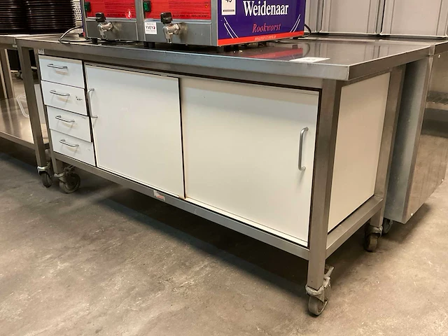 Rvs werktafel - afbeelding 1 van  6