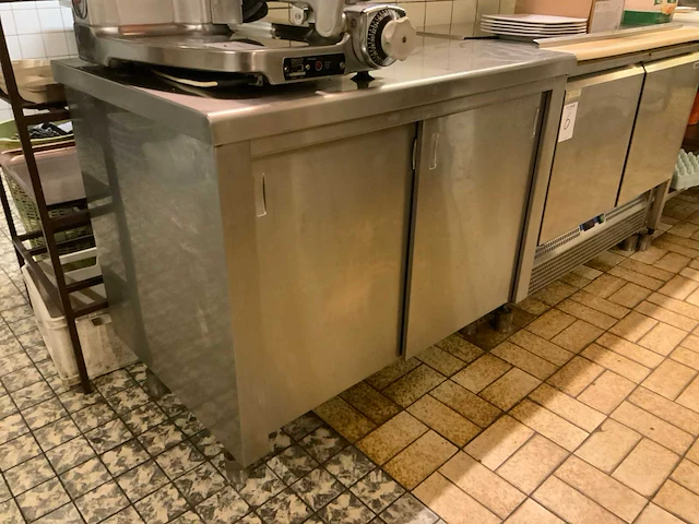 Rvs werktafel - afbeelding 3 van  4