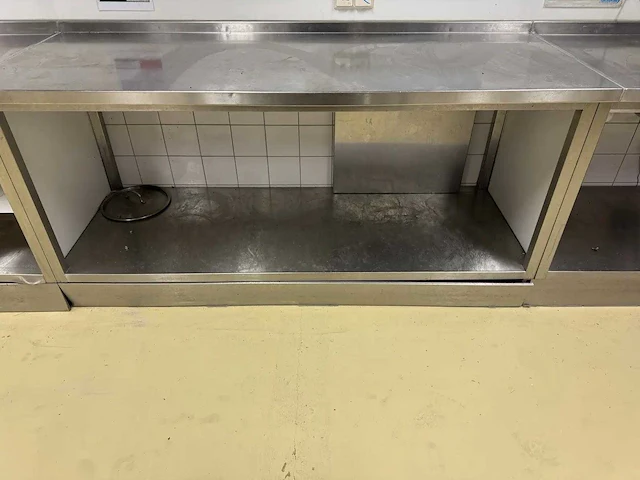 Rvs werktafel - afbeelding 3 van  4