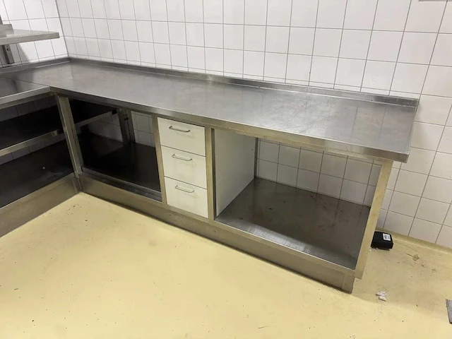 Rvs werktafel - afbeelding 1 van  4