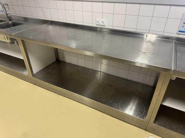 Rvs werktafel - afbeelding 1 van  4