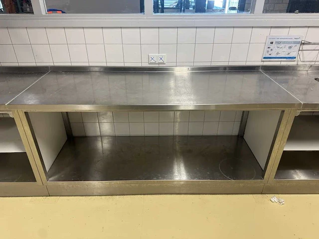 Rvs werktafel - afbeelding 2 van  4