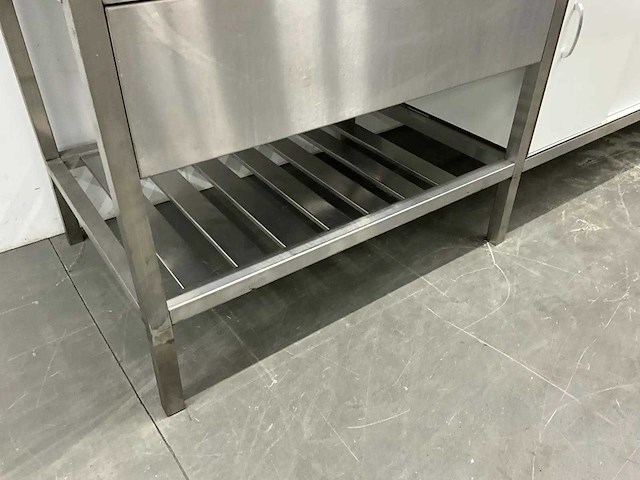 Rvs werktafel - afbeelding 6 van  11