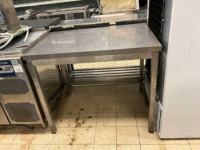 Rvs werktafel - afbeelding 1 van  4