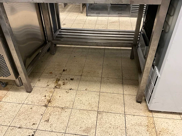 Rvs werktafel - afbeelding 4 van  4