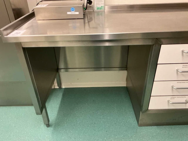 Rvs werktafel - afbeelding 2 van  10