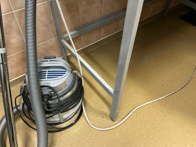 Rvs werktafel - afbeelding 3 van  4