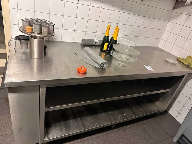 Rvs werktafel - afbeelding 1 van  2