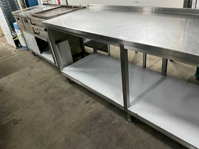 Rvs werktafel - afbeelding 3 van  5