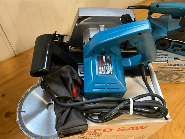 Ryobi cirkelzaagmachine & bandschuurmachine - afbeelding 3 van  8