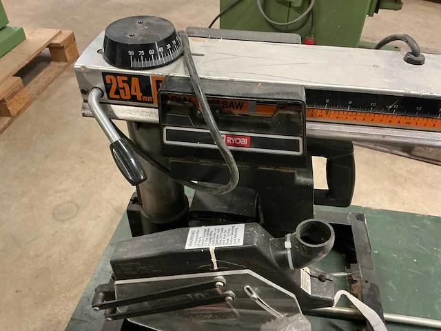 Ryobi ra-2500 radiaalafkortzaagmachine - afbeelding 4 van  7