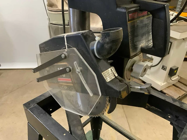 Ryobi ra 2500 radiaalafkortzaagmachine - afbeelding 4 van  6