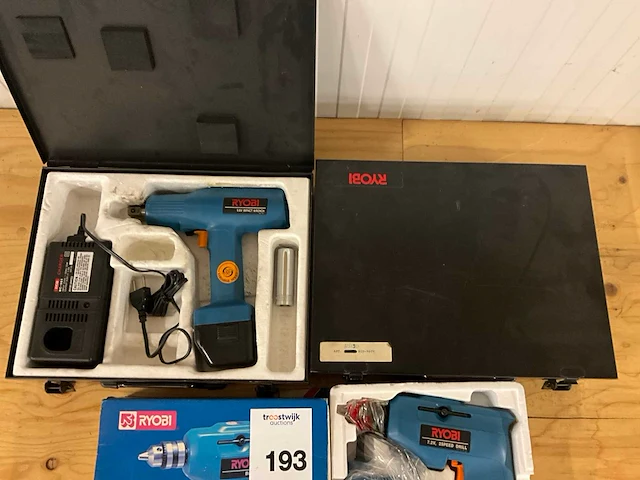 Ryobi schroefboormachine/ slagmoersleutel (5x) - afbeelding 2 van  6