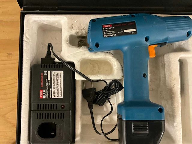 Ryobi schroefboormachine/ slagmoersleutel (5x) - afbeelding 6 van  6