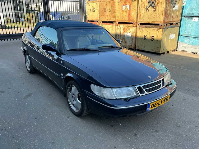 Saab - 900 cabrio - v6 - car - 1997 - afbeelding 12 van  33