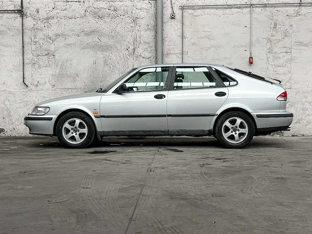 Saab 9-3 2.0t s 154pk 1999, xp-sv-75 - afbeelding 32 van  32