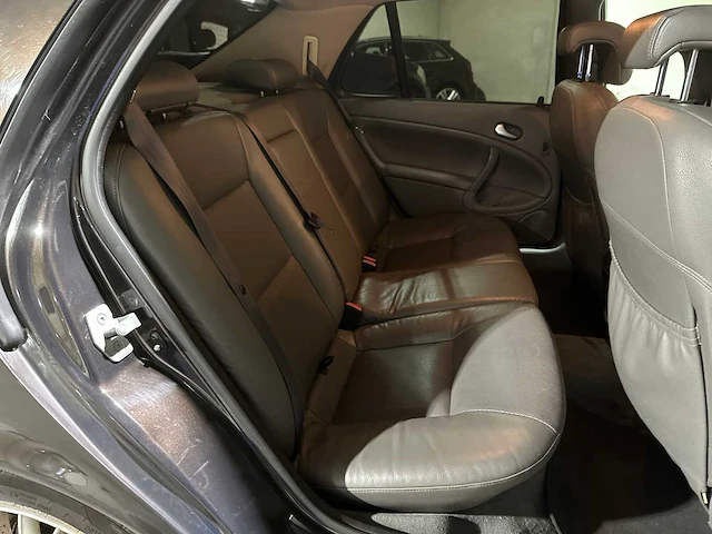 Saab 9-5 2.3 turbo aero 250pk 2005, 18-rh-lt - afbeelding 32 van  42