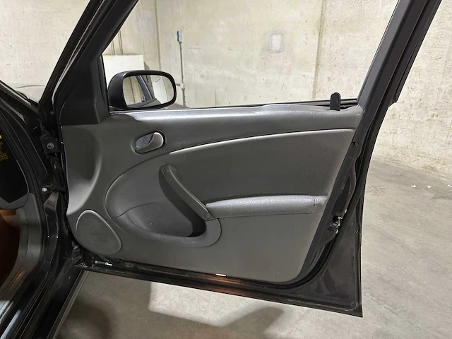 Saab 9-5 2.3 turbo aero 250pk 2005, 18-rh-lt - afbeelding 34 van  42