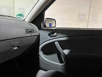 Saab 9-5 estate 2.0t linear 150pk 2001, 10-gr-kn - afbeelding 27 van  48
