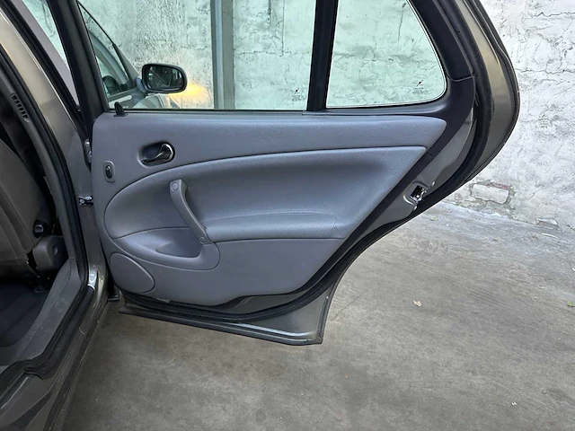 Saab 9-5 estate 2.3t vector 185pk 2003, 45-nj-vd - afbeelding 26 van  44