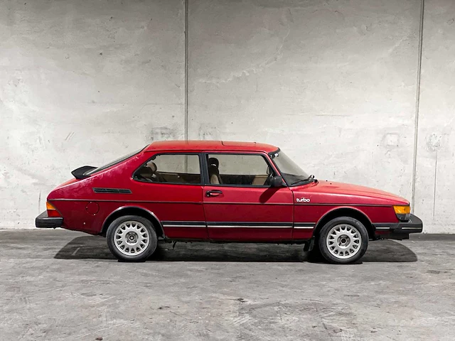 Saab 900 turbo 16v 160pk 1985 - afbeelding 30 van  32