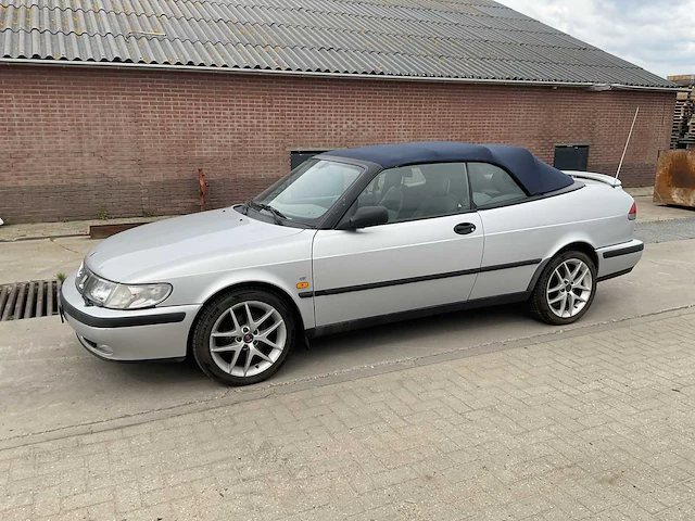 Saab cabriolet personenauto - afbeelding 1 van  15