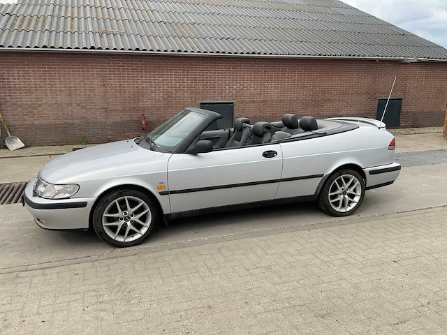Saab cabriolet personenauto - afbeelding 13 van  15