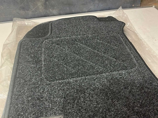 Sabaru 88a lhd-low auto matten set (4x) - afbeelding 3 van  5