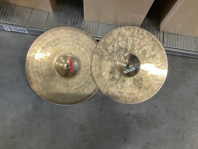 Sabian studio hi-hats 13 inch - afbeelding 2 van  2