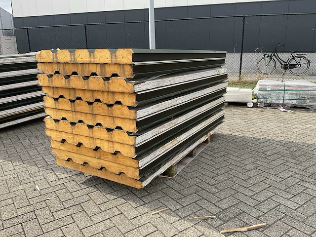 Sabprofiel geïsoleerde platen 224x102 cm (11x) - afbeelding 1 van  5