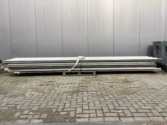 Sabprofiel sandwichpanelen (7x) - afbeelding 1 van  4