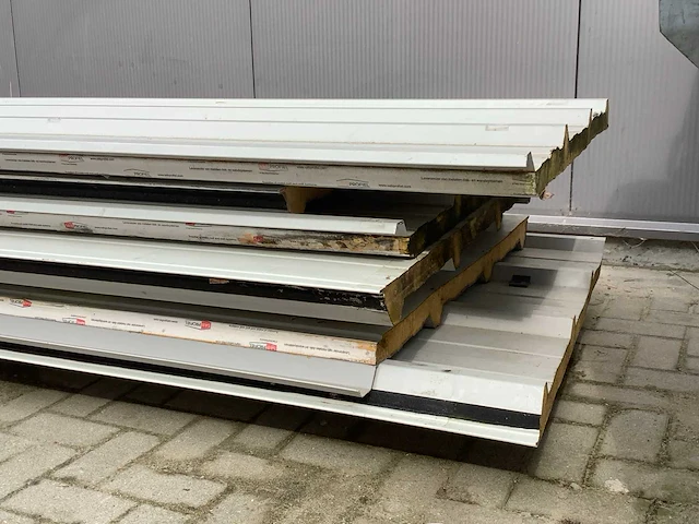 Sabprofiel sandwichpanelen (7x) - afbeelding 2 van  4