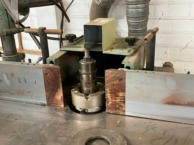 Sac ts 120 tafelfreesmachine / spindelfreesmachine - afbeelding 14 van  16