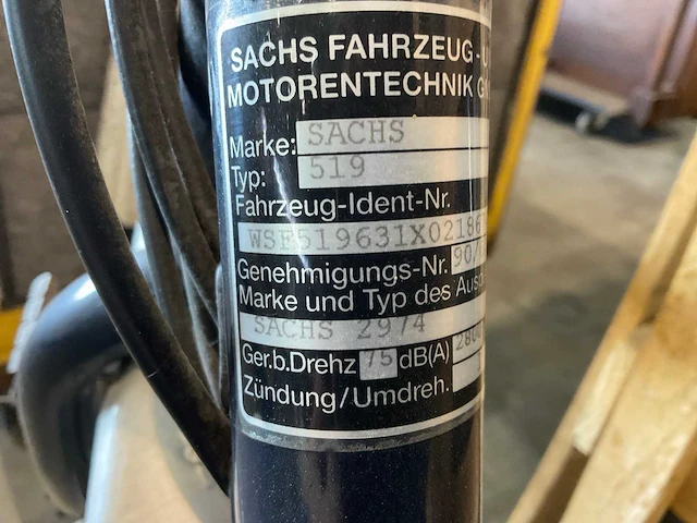 Sachs saxonette fiets met brandstof motor - afbeelding 8 van  9