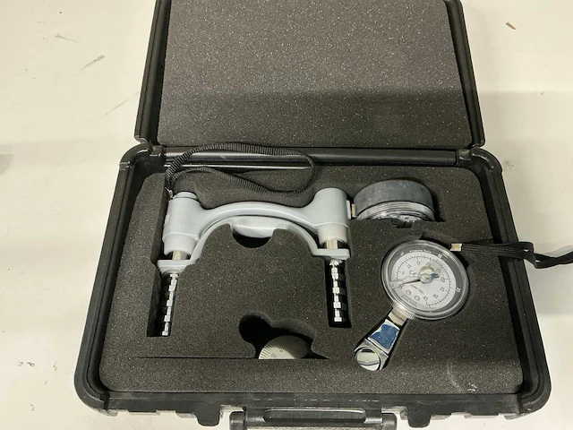 Saehan corporation hydraulic hand evaluation kit - afbeelding 1 van  2
