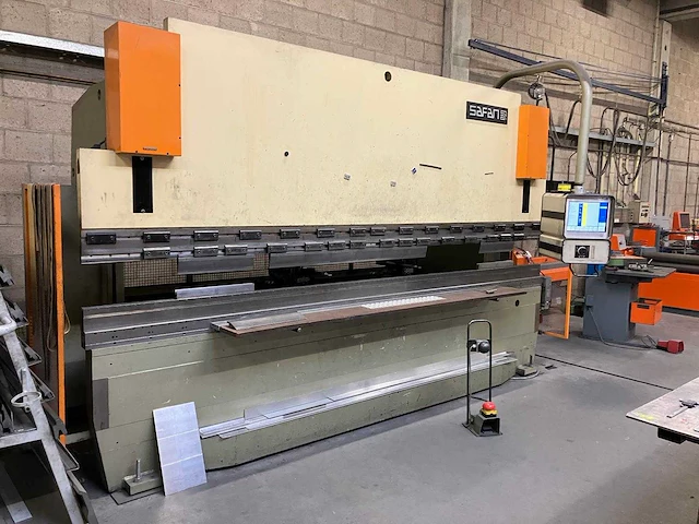Safan - 1999 - cncl-k 110-4300 ts1 - cnc kantbank - afbeelding 1 van  8