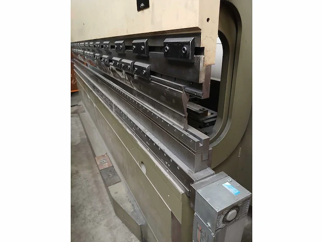 Safan - 1999 - cncl-k 110-4300 ts1 - cnc kantbank - afbeelding 8 van  8