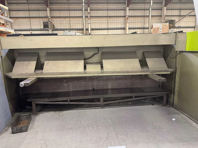 Safan - 1999 - hvr 430-6 ts - cnc guillotineschaar - afbeelding 2 van  4