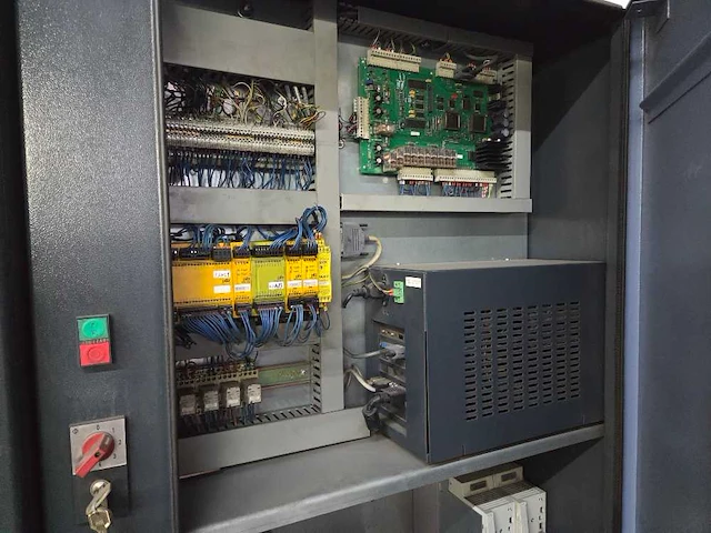 Safan - 2004 - h brake 90 1600 ts1 - cnc-kantbank - afbeelding 4 van  9