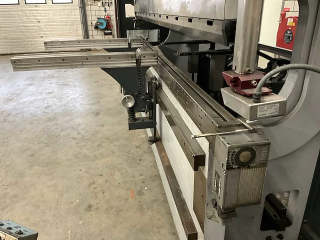 Safan cncl-k 170-3100 tsi cnc kantbank - afbeelding 8 van  44