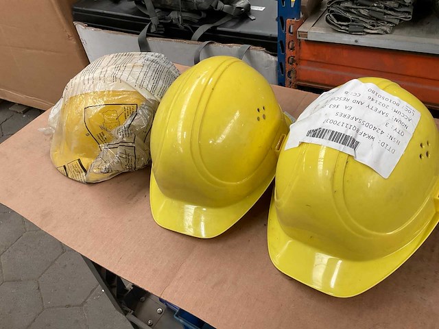 Safety helm (3x) - afbeelding 1 van  4