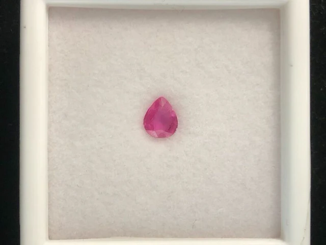 Saffier - 0.74 carat saffier - afbeelding 1 van  4