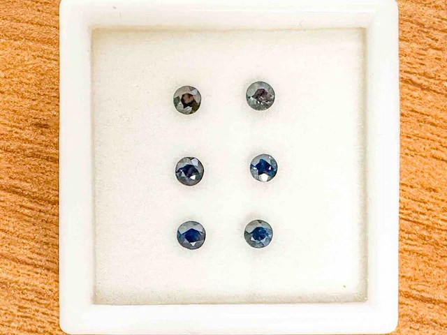 Saffier - 1.45 carat aan echte natuurlijke ronde saffieren - afbeelding 1 van  4
